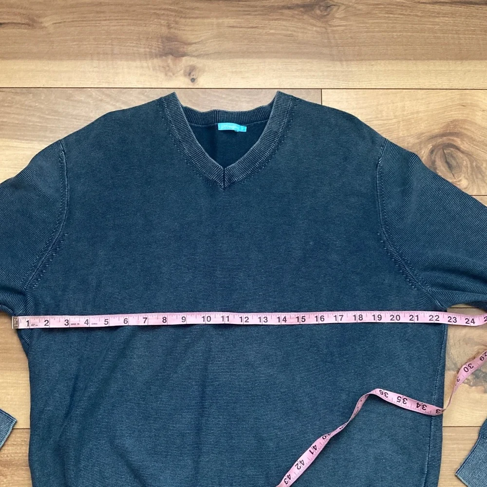 J McLaughlin Gray Blue V-Neck Sweater